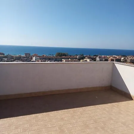 Apartament Torre Saracena *